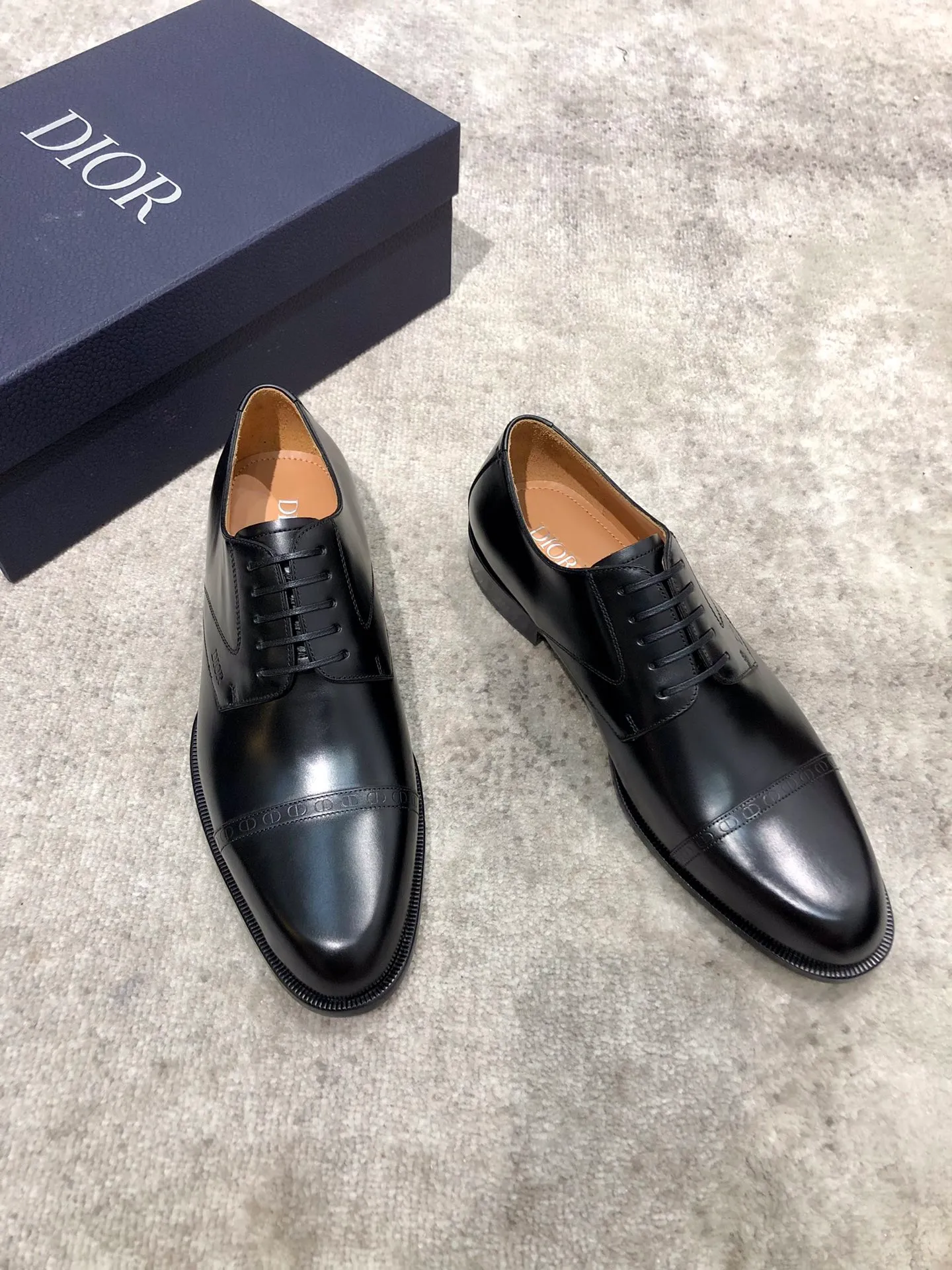 Men's shoes 💰960 Dior's new counters are on sale at the same time, with imported cowhide uppers, water-dyed cowhide lining, genuine leather outsole, impeccable details, standard size 38-44,